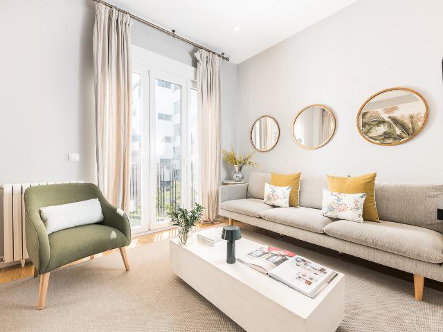 Bright 2 bedroom apartment in Salamanca neighborhood