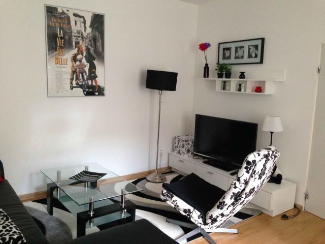 Bright 2 rooms in Wilmersdorf
