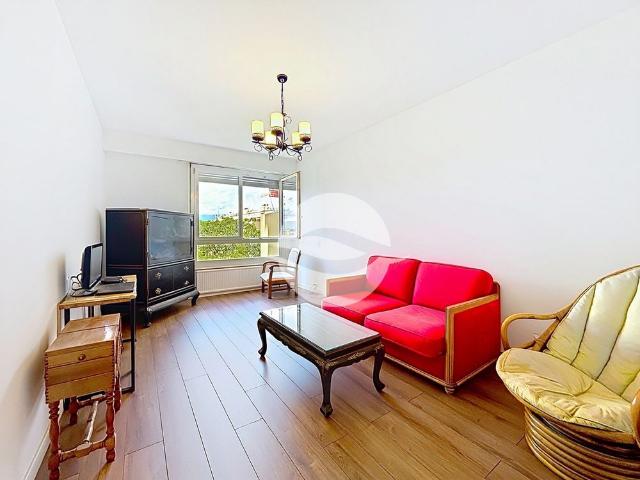 BRIGHT 6 ROOM APARTMENT RENOVATED FURNISHED WITH A VIEW