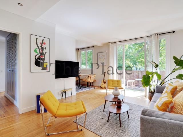 Bright & Cozy Two Bedroom Apartment – Near the American Hospital