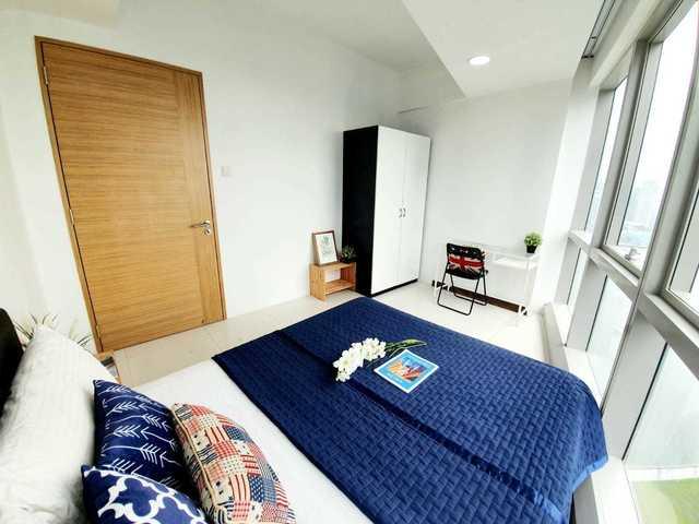 Bright & Cosy Queen Room Super High Floor Unit Raffles place MRT