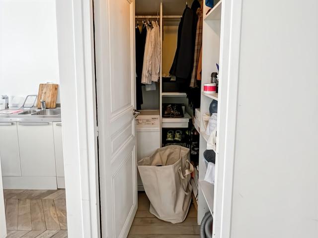 Bright & Charming 1 Bedroom in Central Paris, Paris Amsterdam Apartments for Rent