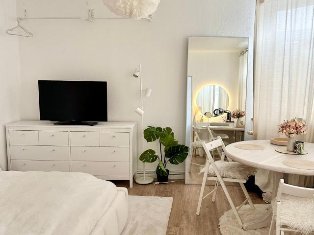 Bright, cute apartment located in Flensburg, Flensburg Amsterdam Apartments for Rent