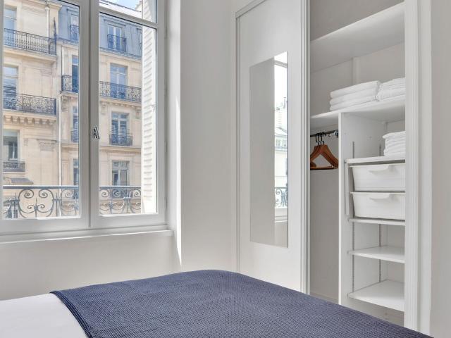 Bright and Modern 2BR Apartment in New Athens, Paris Amsterdam Apartments for Rent