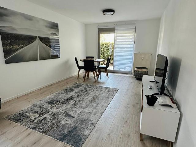 Bright and amazing apartment in Schönefeld
