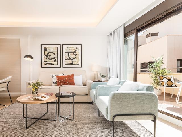 Bright and Elegant Apartment in the Historic Center