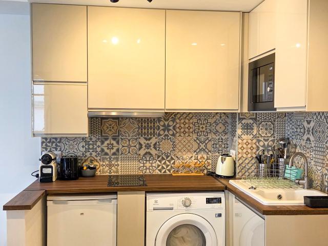 Bright and fully equipped apartment – Popincourt area