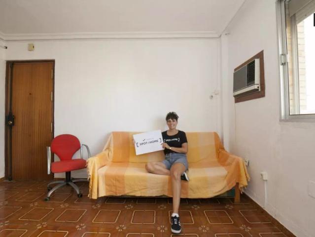 Bright and peaceful 2 bedroom apartment with AC for rent in Macarena