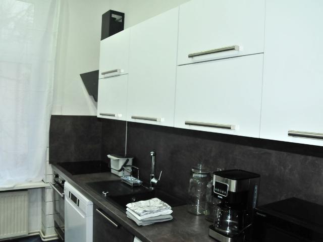 Bright and quiet apartment in Halensee near Grunewald, Berlin Amsterdam Apartments for Rent