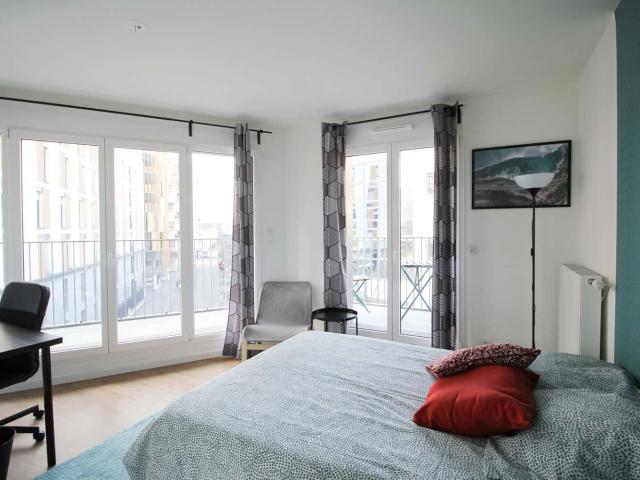 Bright and quiet room 13m² CL9