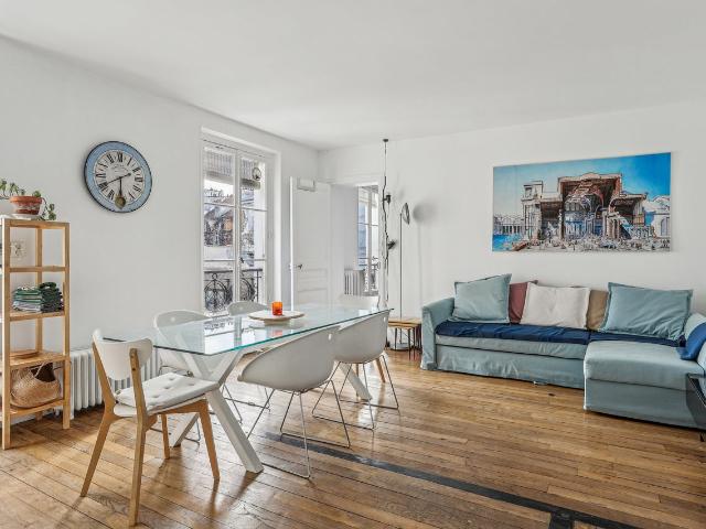 Bright and spacious apartment in the 10th arrondissement, Paris Amsterdam Apartments for Rent