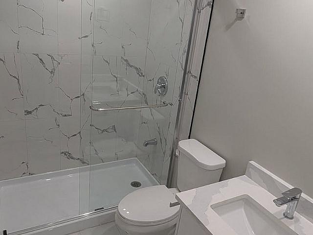 Bright And Spacious Legal 2 Bedroom Suits For Rent