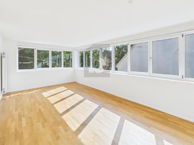 BRIGHT AND SPACIOUS WITH LOTS OF ROOM TO LIVE