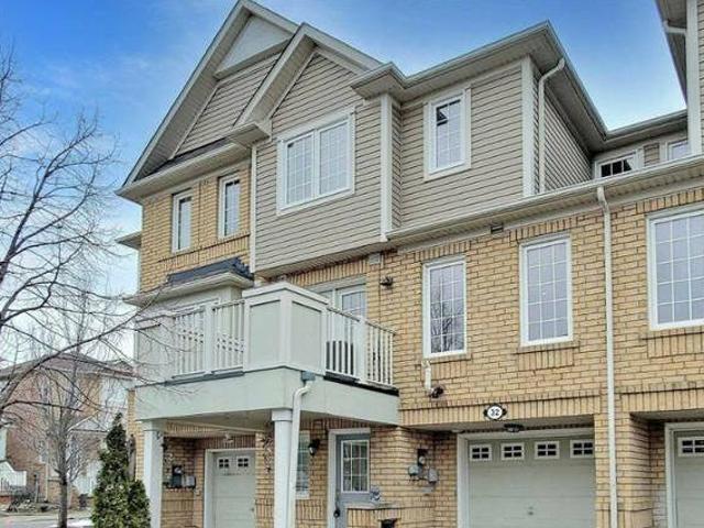 BRIGHT AND SPACIOUS 3 1 BEDROOM TOWNHOME IN TORONTO