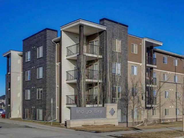 Bright & Affordable 2 Bedroom Condo in the Heart of Saddle Ridge!