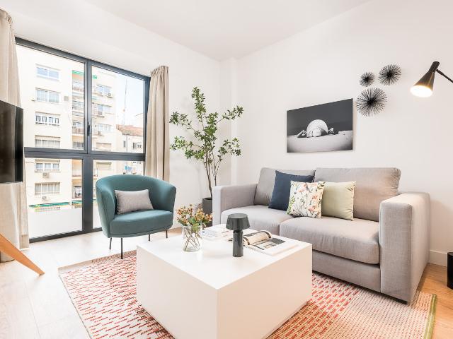 Bright apartment in the Chamberí neighborhood