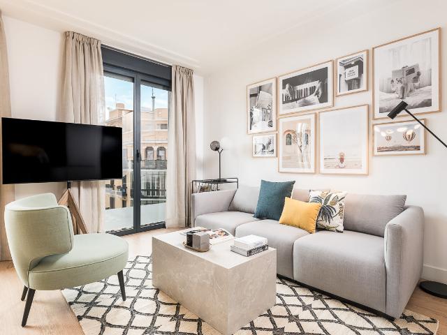 Bright apartment in the Chamberí neighborhood