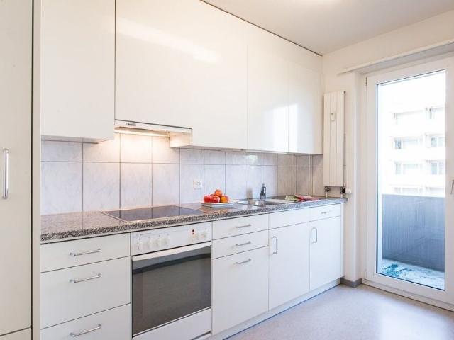 Bright apartment in the heart of Biberist is looking for you
