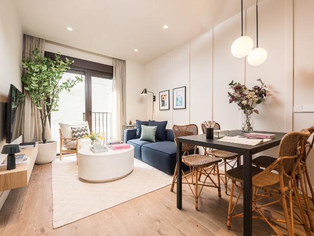Bright apartment in the Malasaña area