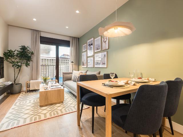 Bright apartment in the Malasaña area