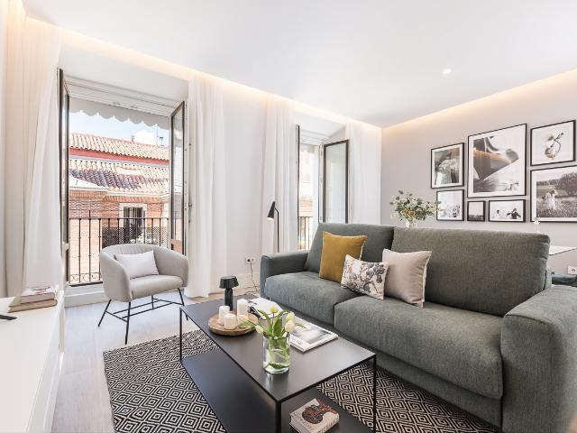Bright apartment with 2 bedrooms in historic neighborhood