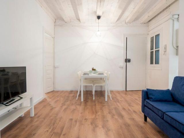 Bright double room in the heart of Barcelona