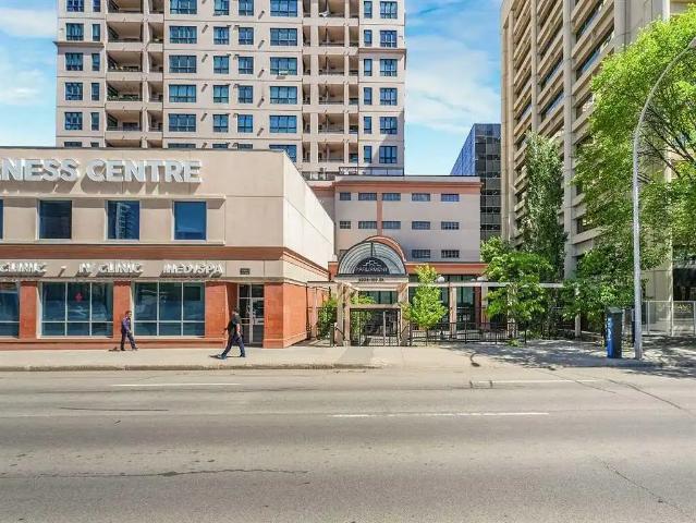 Bright Executive 2 Bedroom, 2 Bathroom Condo in Parliament Condominiums