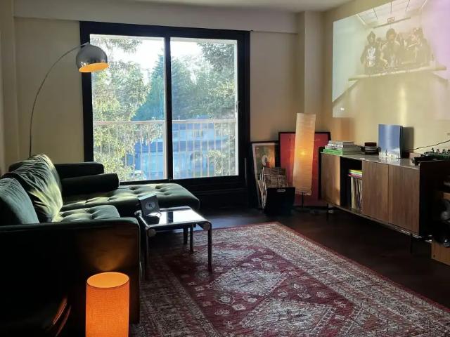 Bright Fourth Floor 2 Bed Condo | Varsity
