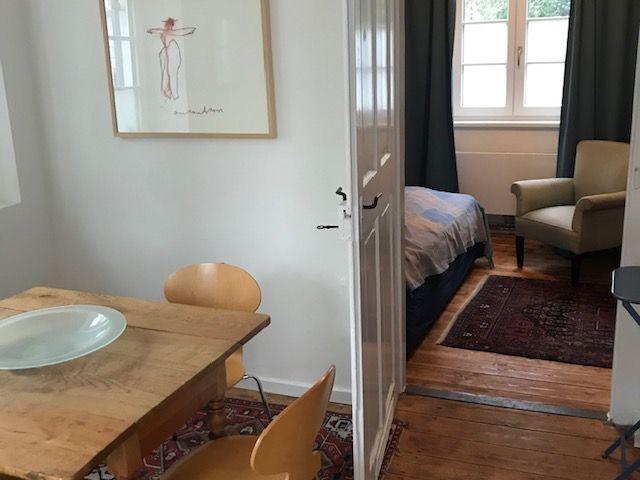 Bright & homely studio directly at the English Garden