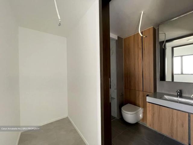 Bright Hill Drive D20, Condominium