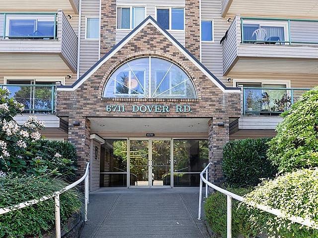 Bright & Inviting 2 Bedroom Condo In Beautiful North Nanaimo