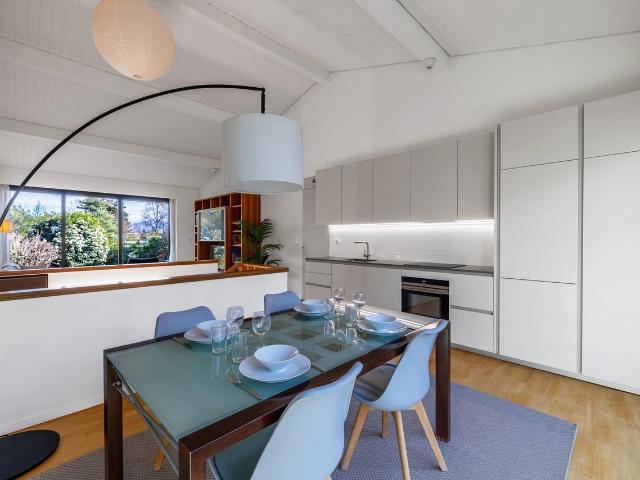 Bright Modern Apartment in Prestigious Vandoeuvres, Vandoeuvres Amsterdam Apartments for Rent