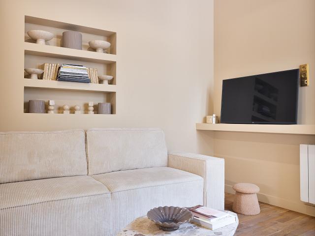 Bright Marais 2 bedroom apartment