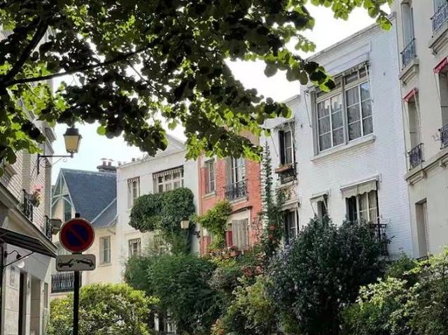Bright, nice apartment in vibrant neighbourhood, Paris, Paris Amsterdam Apartments for Rent