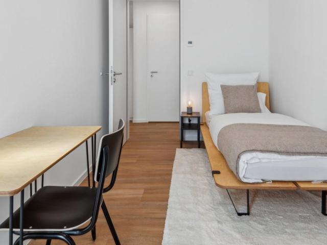 Bright single bedroom in Moabit