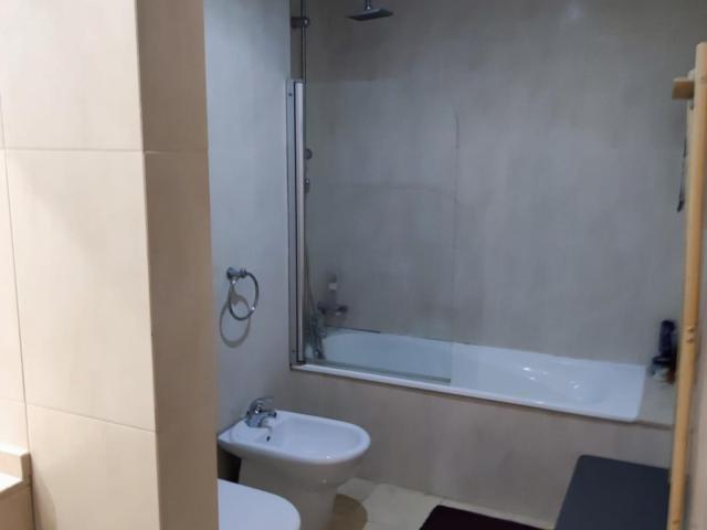 Bright Single Bedroom with a balcony close to Minho University