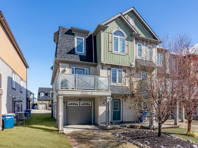Bright & Spacious 2 Bedroom Corner Unit Townhome in SW Airdrie