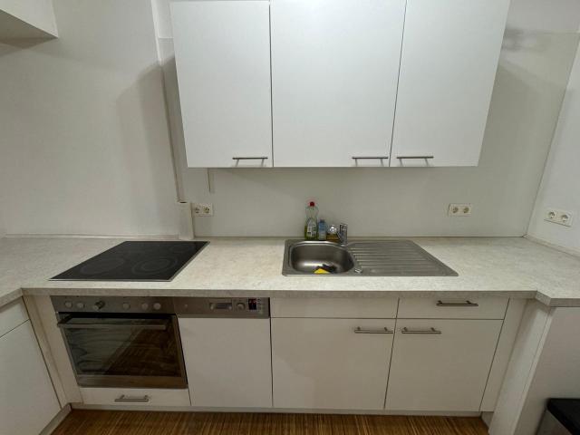 Bright, Spacious 82 m² Apartment in Central Prenzlauer Berg – Temporary Rental 2 Months, Berlin Amsterdam Apartments for Rent