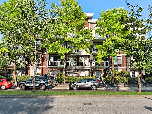 Bright, Spacious And Open 2 Bedroom Condo. Great View