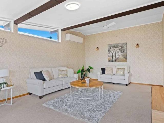 Bright, Spacious Family Home in Popular Onerahi