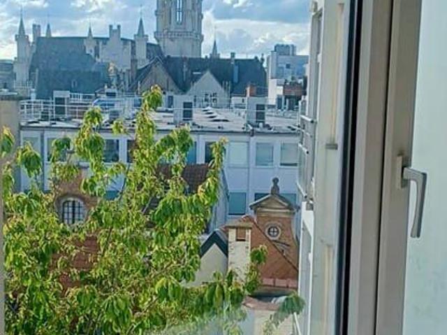 Bright, peaceful apartment with a stunning view