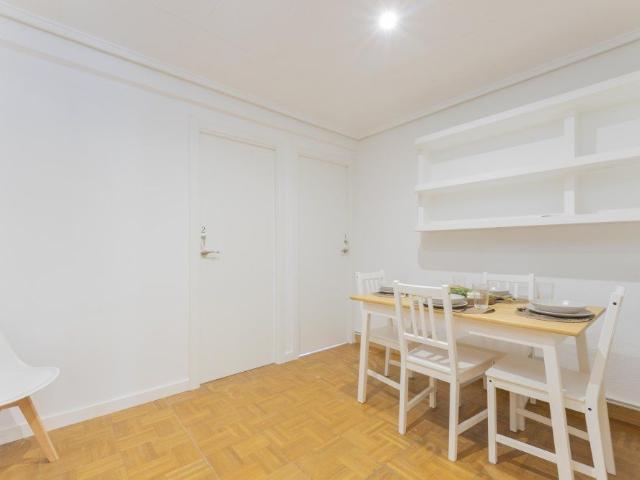 Bright room in Valencia