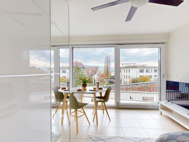 Bright Room in Shared Apartment – Ideal for Students – Route de la Gare 16D, Mies Versoix !