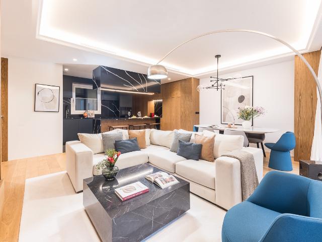 Bright three bedroom apartment in San Sebastián