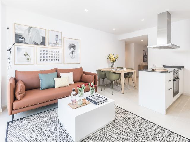 Bright two bedroom apartment in Gràcia