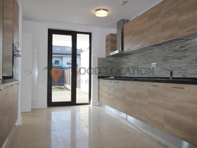 Bright villa in Pipera Residential Area V0025TU