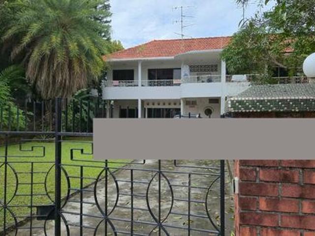 Brighton Avenue Semi Detached House For Sale, $9,090,000, 4 Bed 3 Bath 4,500 sqft $1,603.00 psf