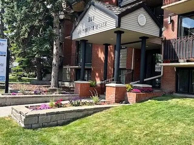 PRICE REDUCED: 1 BED APARTMENT, CLEAN AND QUIET BUILDING BESIDE CHINOOK MALL