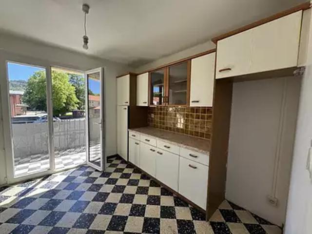 Brignoles 83170 Location appartement 3 pièces t3 au dernier étage