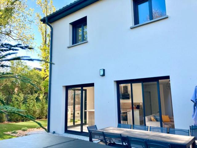 BRINDAS Villa Haut de Gamme de 110m²avec jardin, carport et jacuzzi